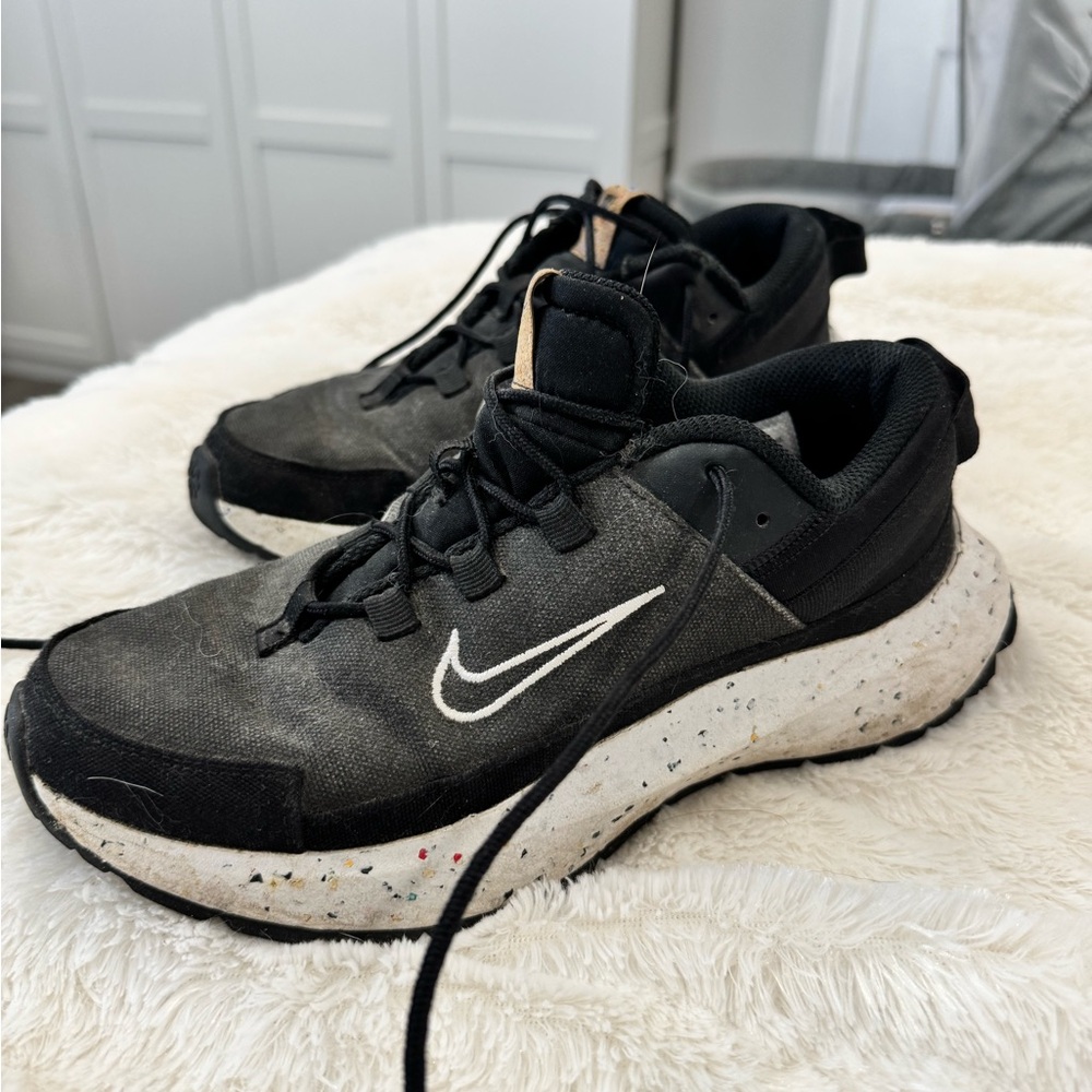 Nike Women’s Black and White Running Shoes